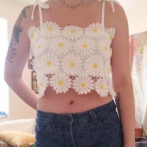 Daisy festival crop top